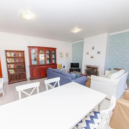 B01 - Marachique Apartamento Alvor